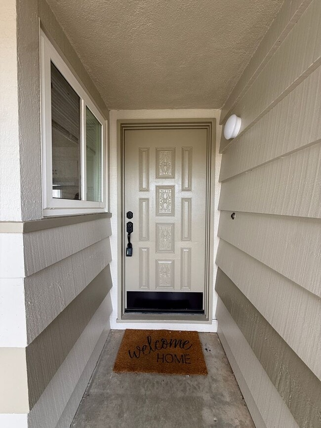 Photo - Single Story Home in Tanglewood with Easy ...