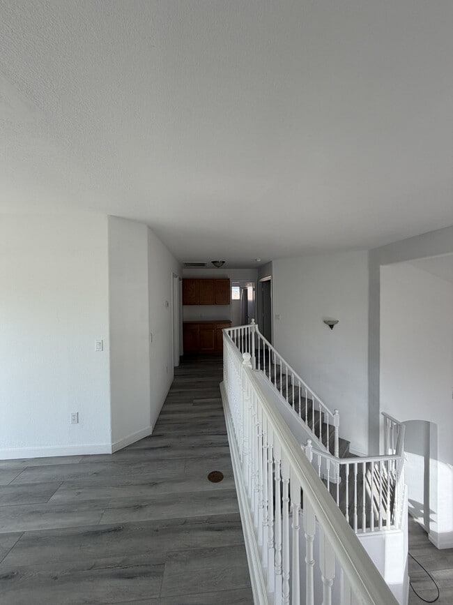 Photo - 1124 W Laurel Ave