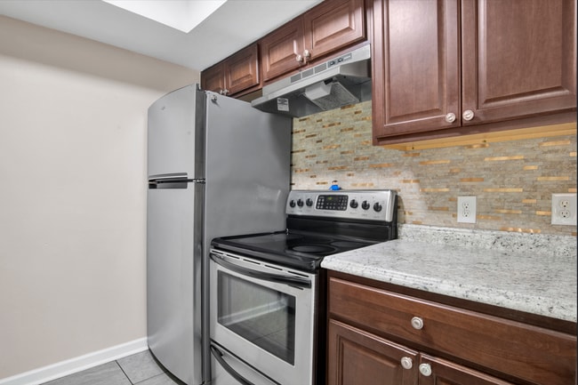 Photo - 3 bed 2.5 bath Townhome in West Pensacola