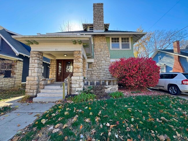 Building Photo - 811 E 39th St Unit 2