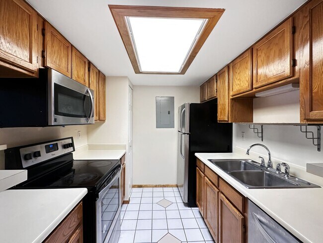 Photo - Charming 2-Bedroom Condo in Prime Location...