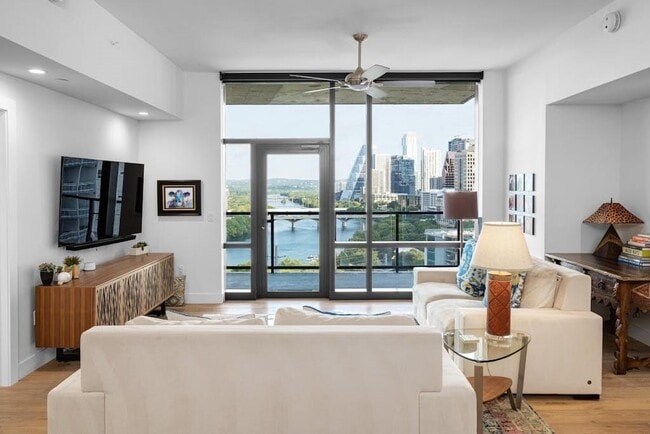 Photo - 70 Rainey St Unit 1306