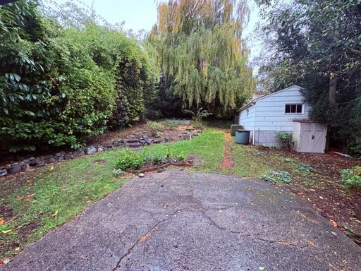 Photo - Large Queen Anne Home $3295