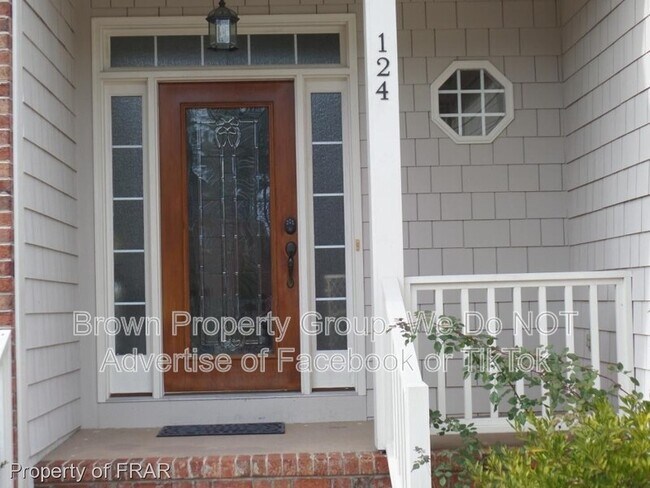 Photo - 124 Highgrove Ct