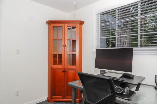 Photo - 1609 N Spring St