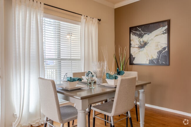 1 Br, Dining Room