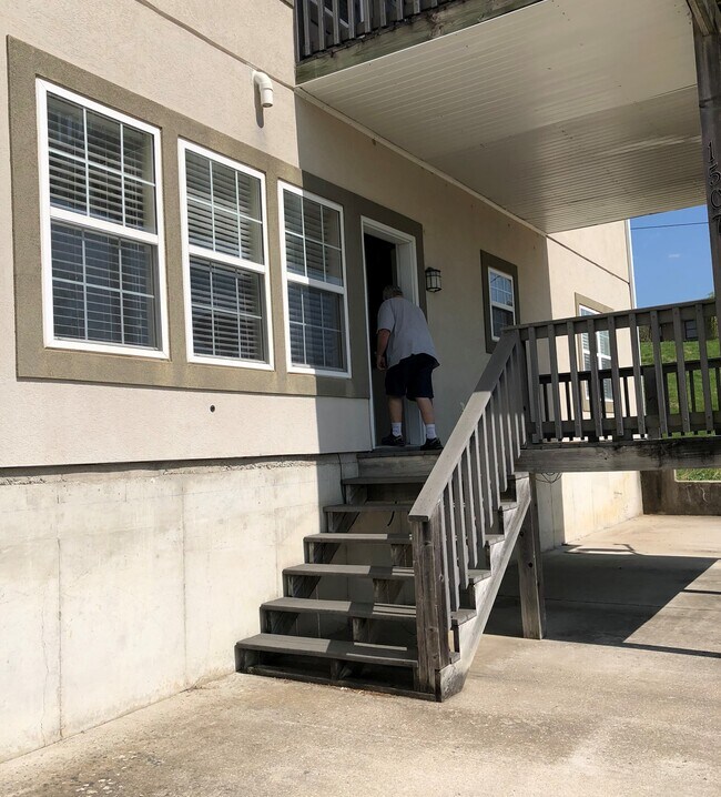 Photo - 1507 Fox Run Dr Unit End