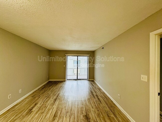 Photo - 207 Sunn Aire Ct Unidad Apt C