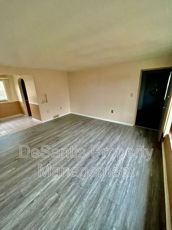 Photo - 111 W Steuben St Unidad 4