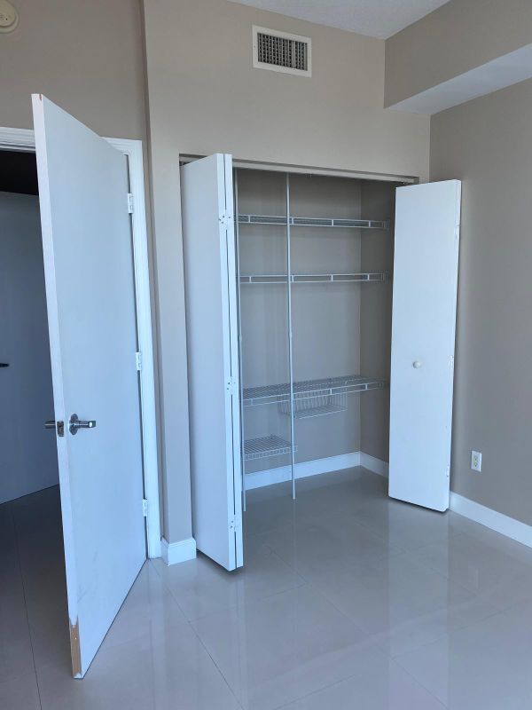 Photo - 60 SW 13th St