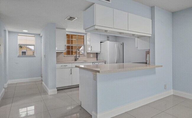 6300 La Costa Dr Unit H