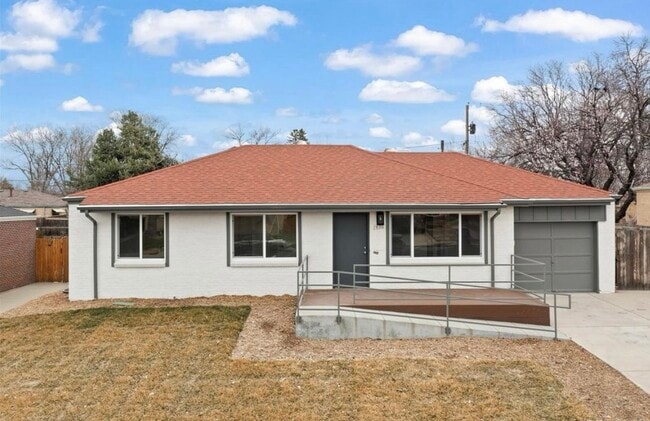 Photo - 1436 S Yates St House