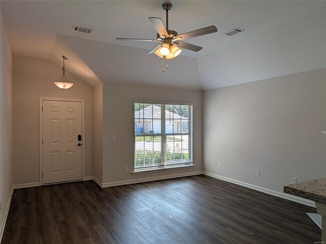 133 Dawson's Ml Dr