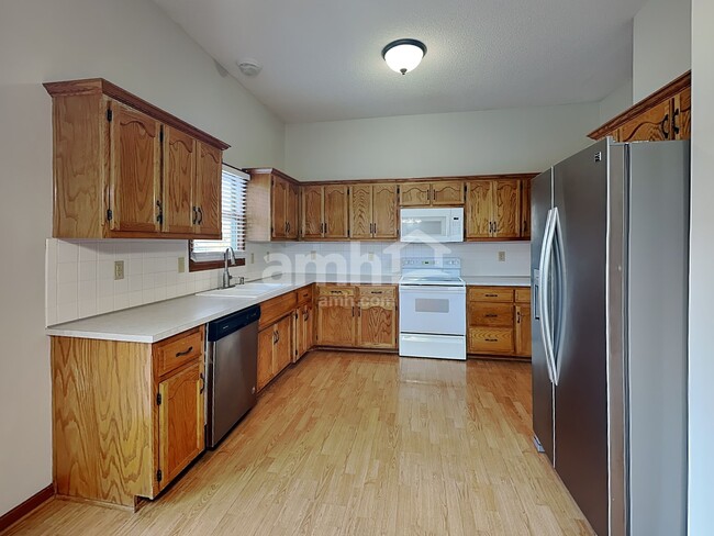 Photo - 6103 N Evans Ave