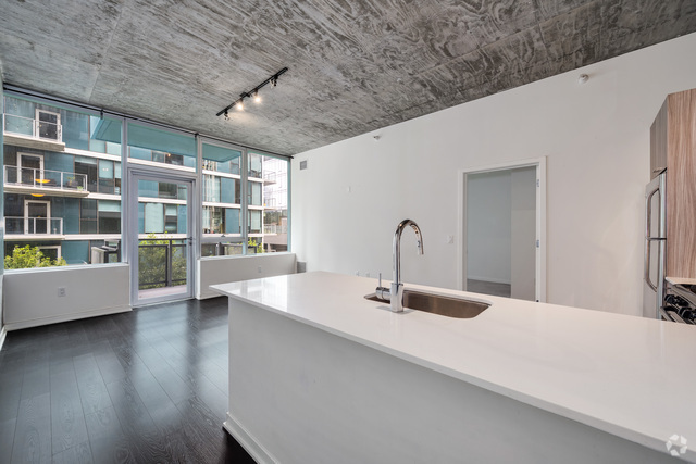 Building Photo - 1345 S Wabash Ave Unit 609 Rental