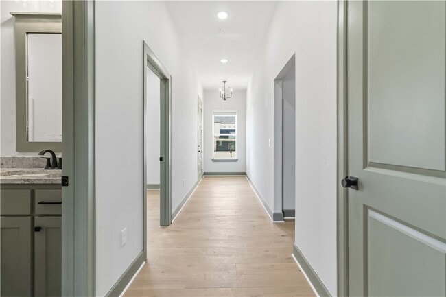 Photo - 980 Trestle Ln