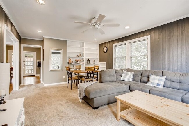 Photo - 2307 Tower Dr