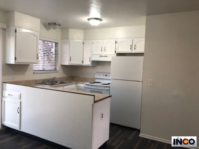 Building Photo - 790 S Patton Ct