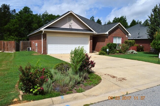 Photo - 8 Lincolnshire Ln