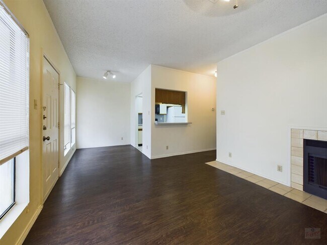 Photo - 2804 Rio Grande St Unit 202