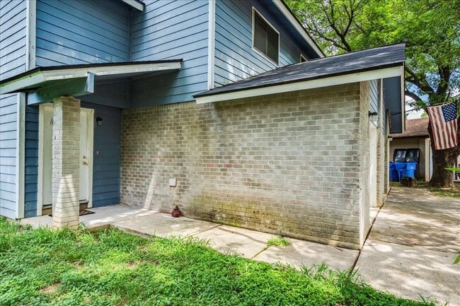 Photo - 408 Vista W Ct