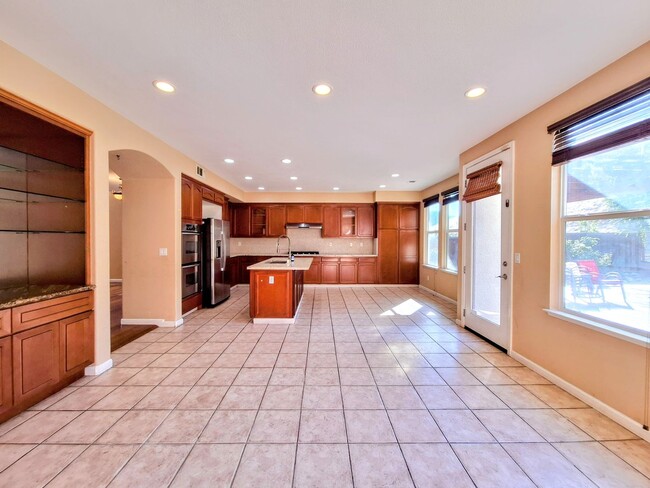 Photo - Beautiful & Spacious 5bd House w/In-law Suite on 1st Floor