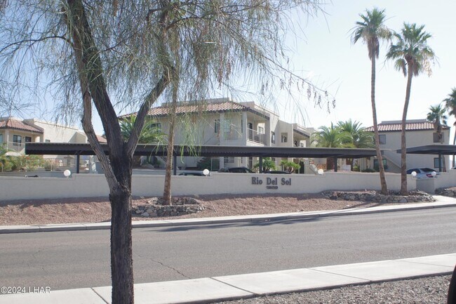 Building Photo - 1989 Mesquite Ave Unit 68 Rental