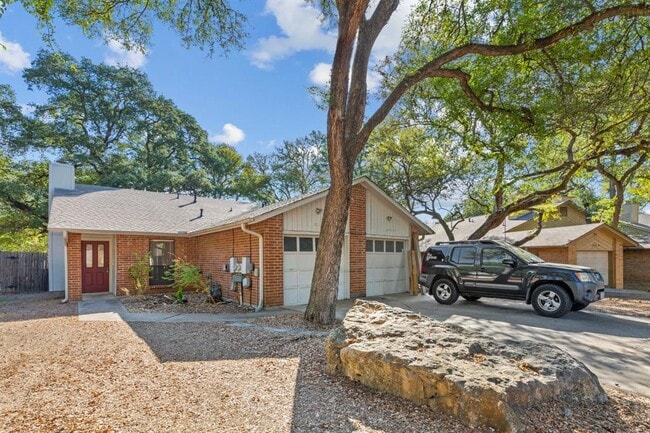 Photo - 2518 Howellwood Way