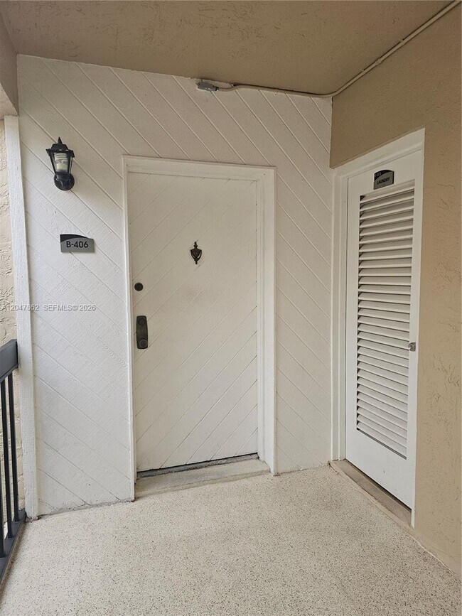461 Ives Dairy Rd Unit 406-2
