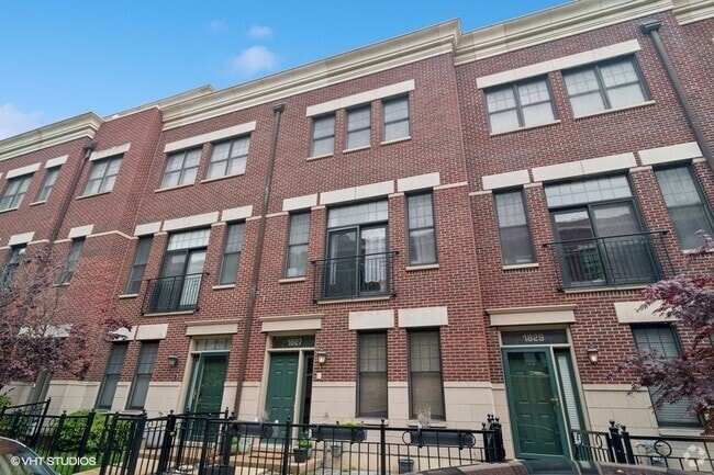 Building Photo - 1827 S Prairie Pkwy Rental