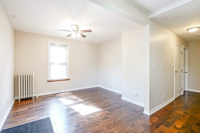 Photo - 91 Carrick Ave Unité 2A