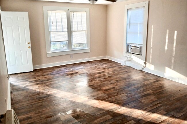 Photo - 249 Byrnes Cir