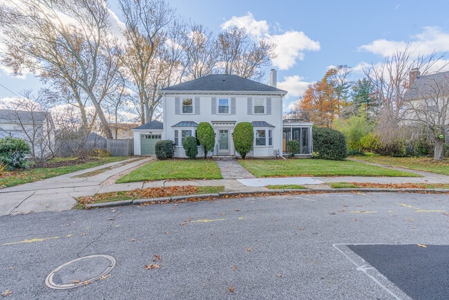 Building Photo - 83 Betsey Williams Dr