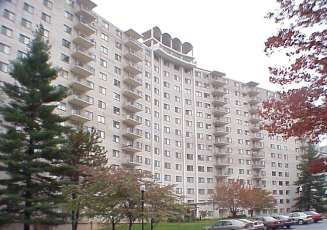 Photo - University Towers