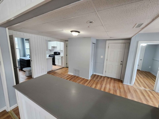 Photo - 540 Hall St