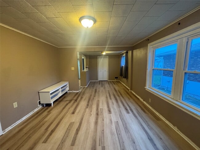 Photo - 9 Second St Unit 1