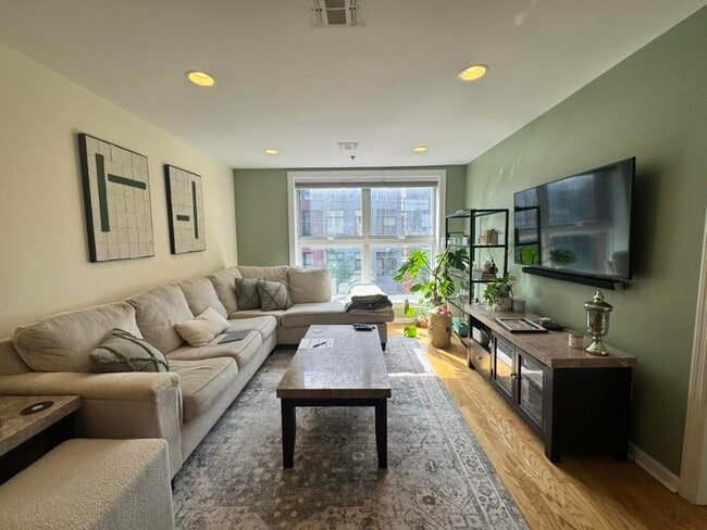 Building Photo - 659 1st St Unit 303 Rental