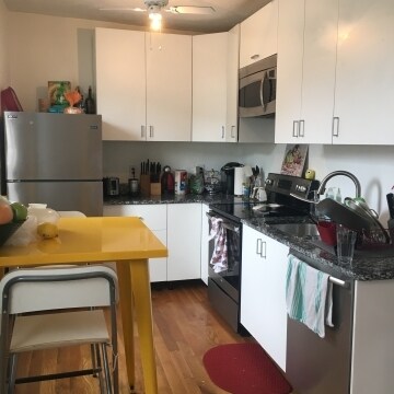 Building Photo - 5 Moseley St Unit 3 Rental