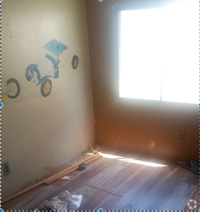 Building Photo - 252 S Cass St Rental