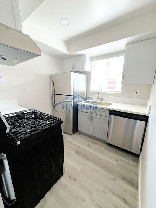 Photo - 2315 S Grand Ave