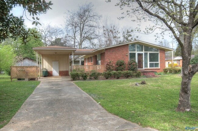 Photo - 403 Karter St NW