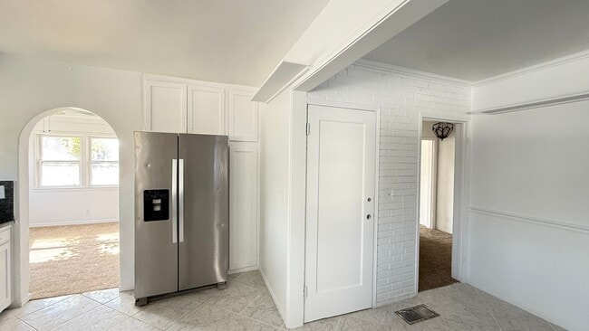 Photo - 3-Bedroom, 2-Bathroom Home in Roosevelt Ne...