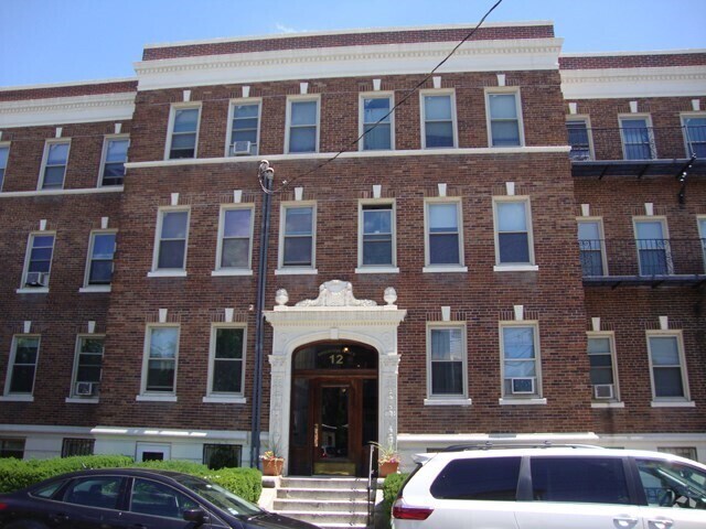 Building Photo - 12 Ransom Rd Unit 11 Rental