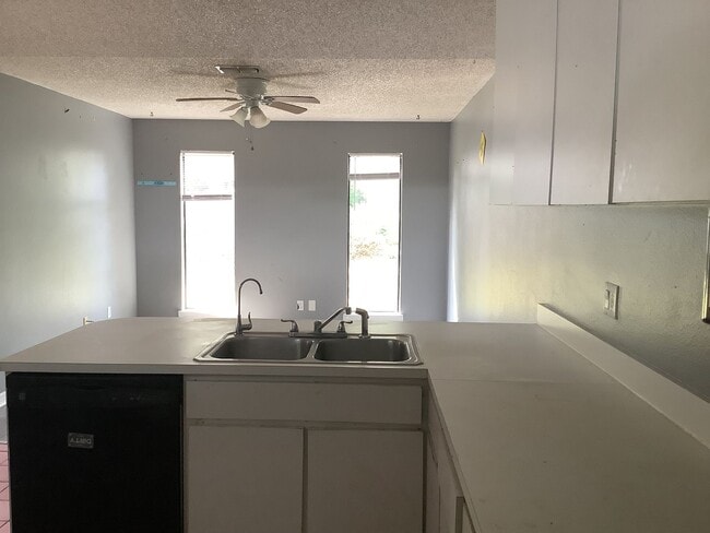 Photo - Three Bedroom Two Bath Home in N Lakeland