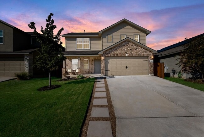 Building Photo - The Perfect Blend of Comfort and Community in Bulverde