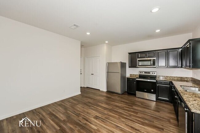 6008 Mojave Dr