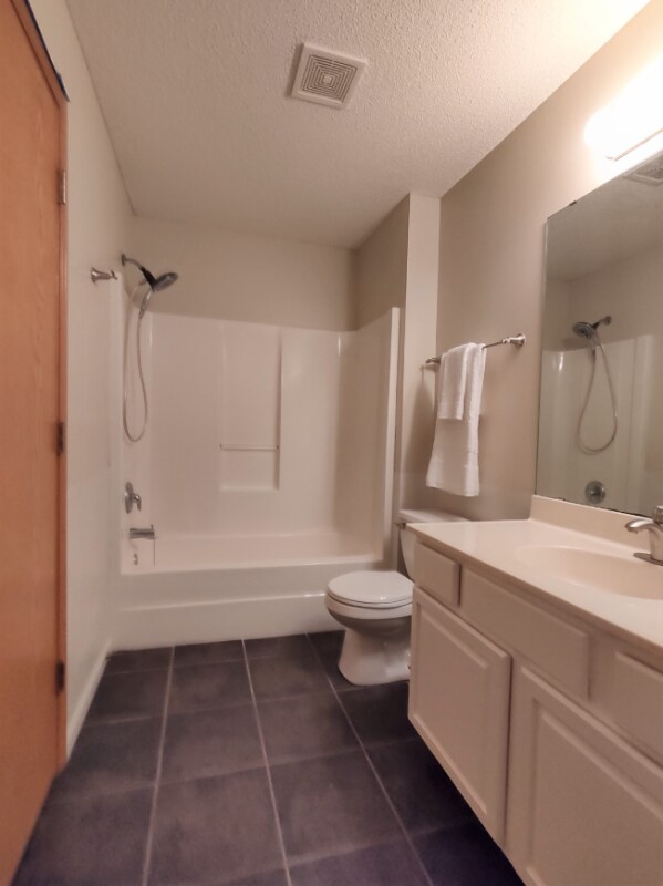 Photo - 2 Bed 2 Bath End Unit Townhouse in Oakdale