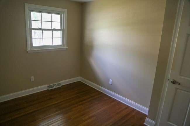 Building Photo - 516 s second ST Rental