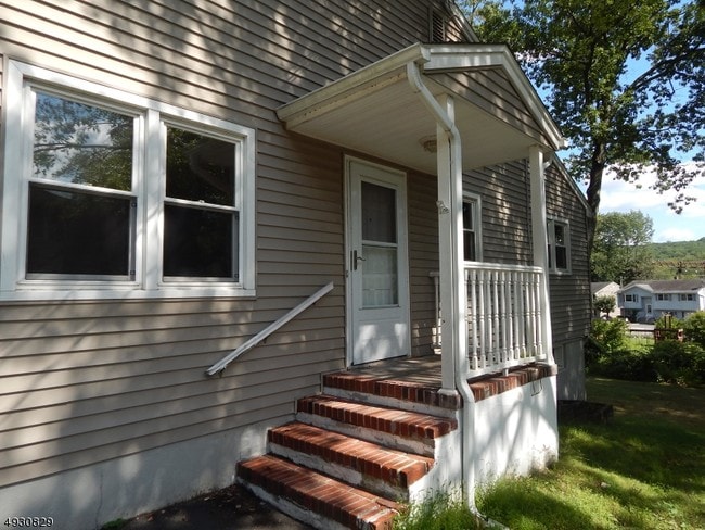 Photo - 252 Franklin Rd