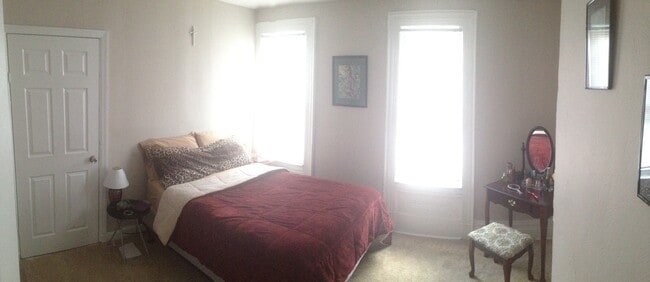 Photo - 986 E Warrington Ave Unit Top (Apt 2)